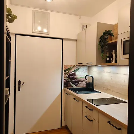 Forest Apartment *