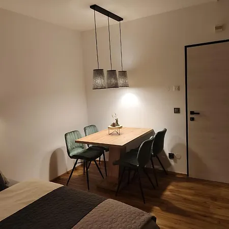 アパート Forest ゴーザウ